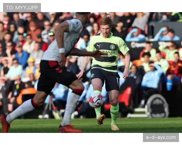 德布劳内状态回暖,远射世界波引爆全场 德布劳内状态回暖,远射世界波引爆全场