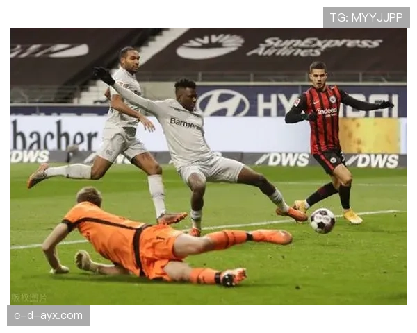 塔普索巴欧冠经验与本赛季稳健表现解析 塔普索巴欧冠经验与本赛季稳健表现解析