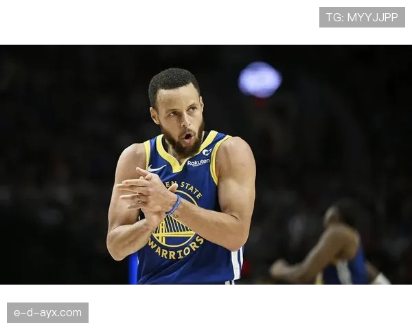 库里无球跑动牵制防线，三分效率领跑后卫群